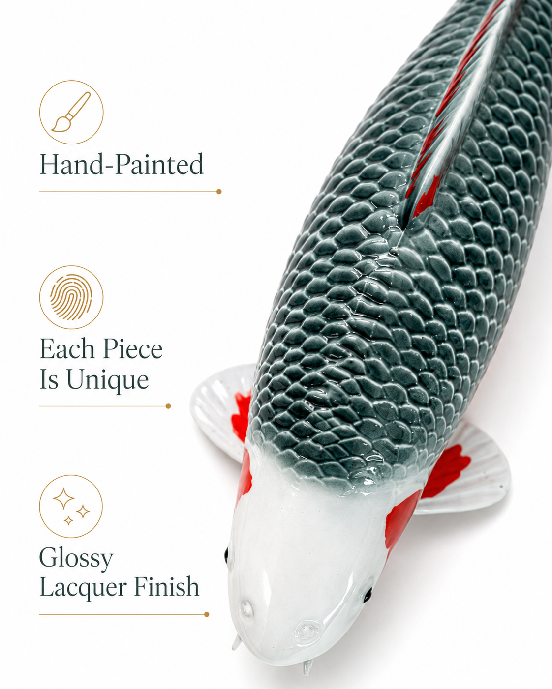 Handbemalte Asagi Koi-Figur mit detailreicher grau-blauer Schuppenstruktur, roten Akzenten und glänzender Lackoberfläche Koi liebhaber Karpfen Figur Unikat Handmade Deko