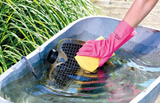Oase AquaActiv PumpClean Teichpumpenreiniger zur schonenden Reinigung von Teichpumpen, Sieben und Quarzgläsern