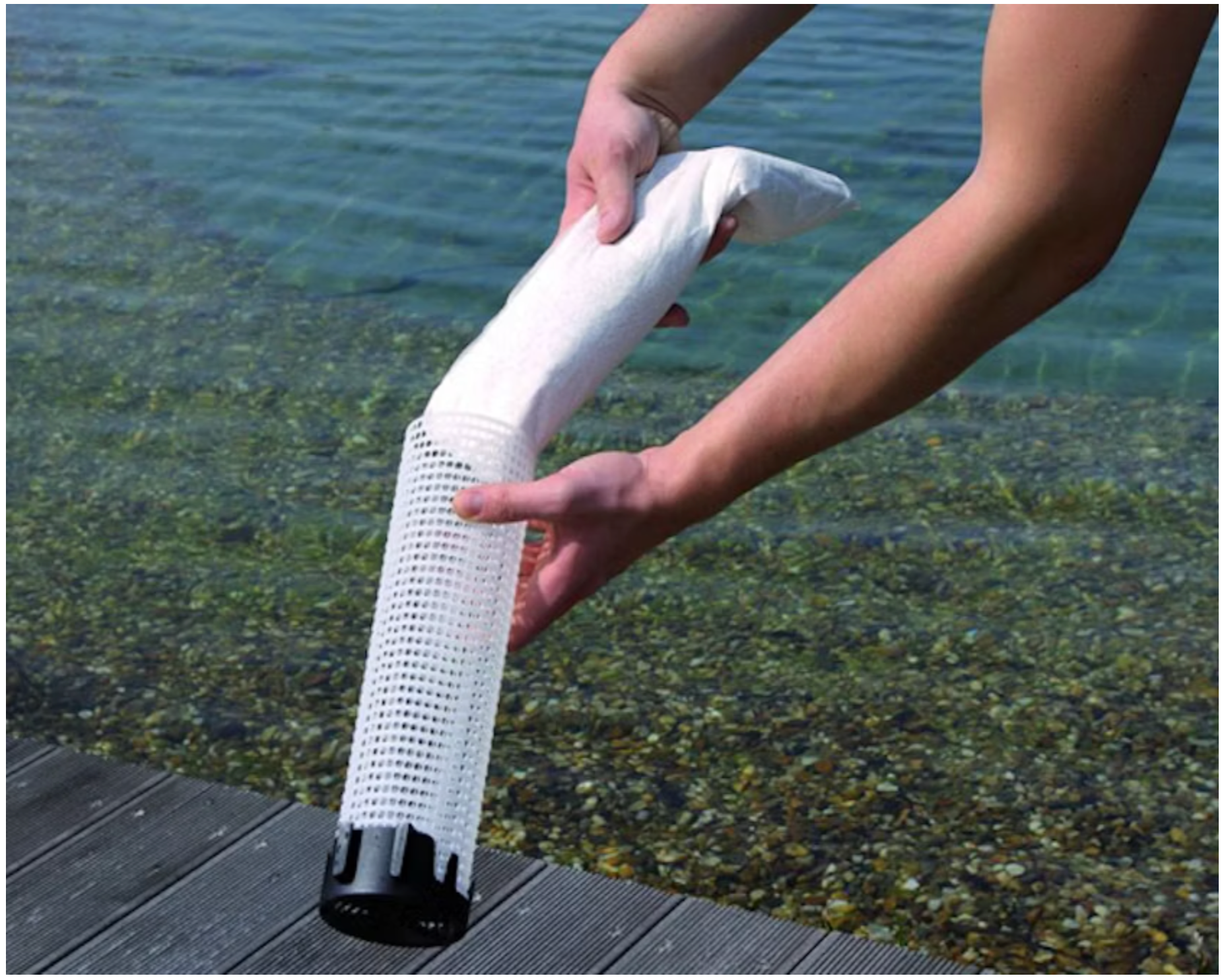 Oase AquaActiv PhosLess Produktbild Teichpflege System  