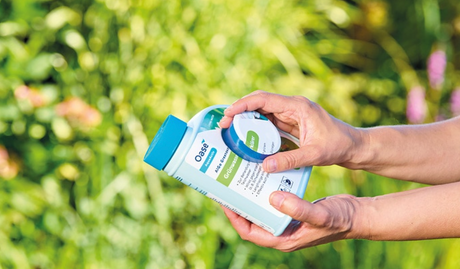 Klares Teichwasser nach Anwendung von Oase AquaActiv AlGo Greenaway