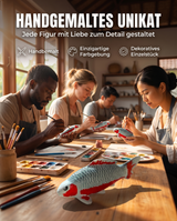 Handbemalte Asagi Koi-Figur als dekoratives Unikat mit individueller grau-blauer Farbgebung und roten Akzenten 
Tischdeko  Teich Figur  besondere deko Blickfang deko