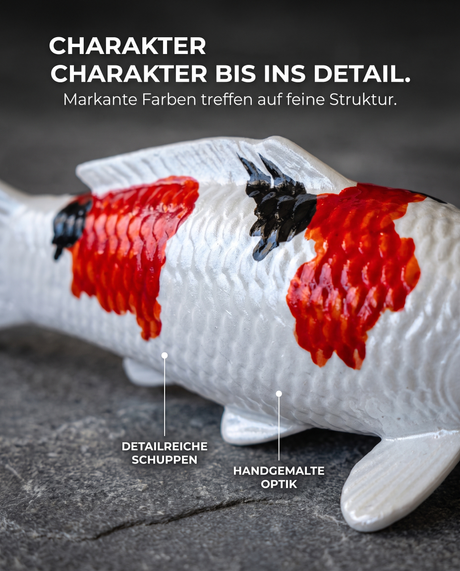 Detailaufnahme der Kin Sanke Karpfen-Figur mit sichtbarer Schuppenstruktur als hochwertige besondere Deko für Regal, Wohnbereich oder Schreibtisch