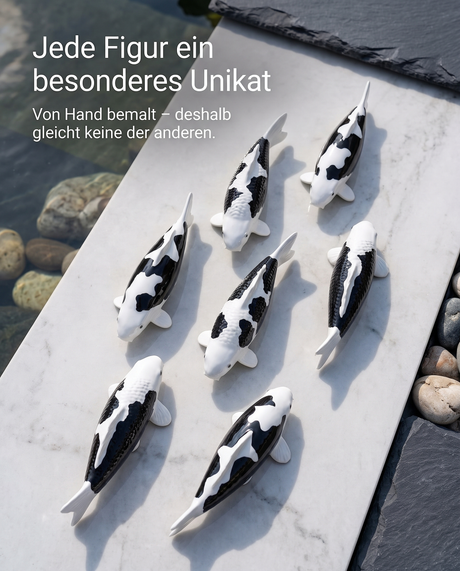 Sieben handbemalte Kumonryu Koi Figuren schwarz weiss Unikate Teichdeko Gartendeko Japan Deko Fischfiguren Handarbeit Steinplatte Sammlerstuecke Dekoration KoiLiebhaber
