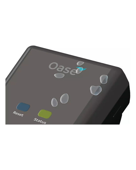 Wassertropfen auf dem Gehäuse des OASE Garden Controller Cloud, Schutzart IP68