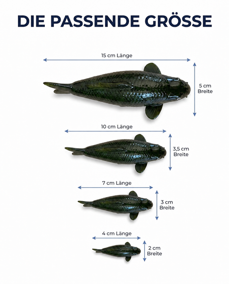 Olive Chagoi Koi-Figur in 15, 10, 7 und 4 cm als Größenübersicht – handbemalte olivgrüne Fischfigur mit detailreicher Schuppenstruktur als besondere Japan-Deko für Wohnbereich, Eingangsbereich, Terrasse, Garten oder Teichbereich
