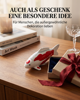 Handbemalte Tancho Shusui Koi-Figur als besondere Geschenkidee für Liebhaber außergewöhnlicher Dekoration